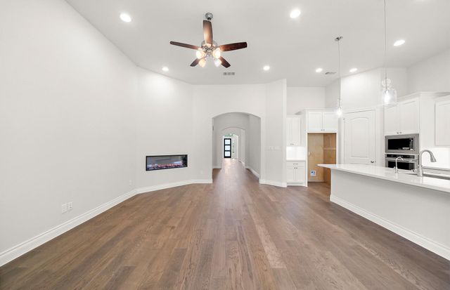 9746 Roaring River Falls Lane, Porter, TX 77365