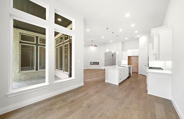 9746 Roaring River Falls Lane, Porter, TX 77365