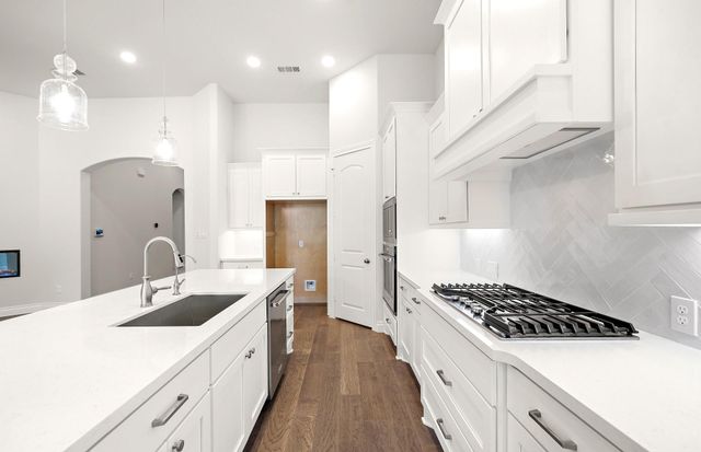 9746 Roaring River Falls Lane, Porter, TX 77365