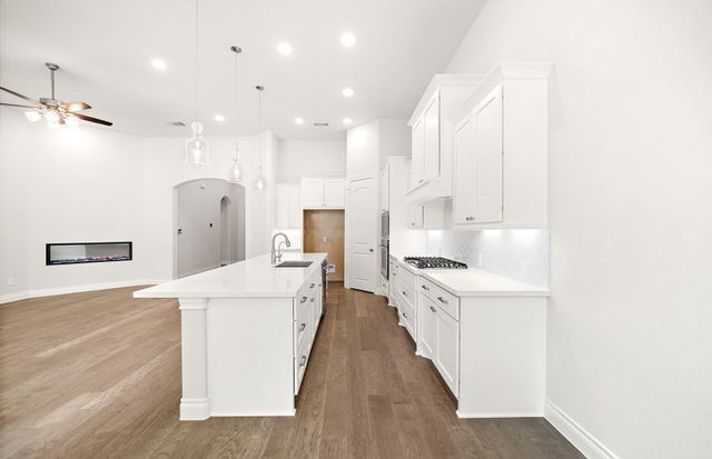 9746 Roaring River Falls Lane, Porter, TX 77365