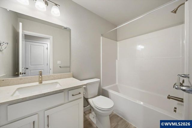 7433 SE Berg Dr, Corvallis, OR 97330