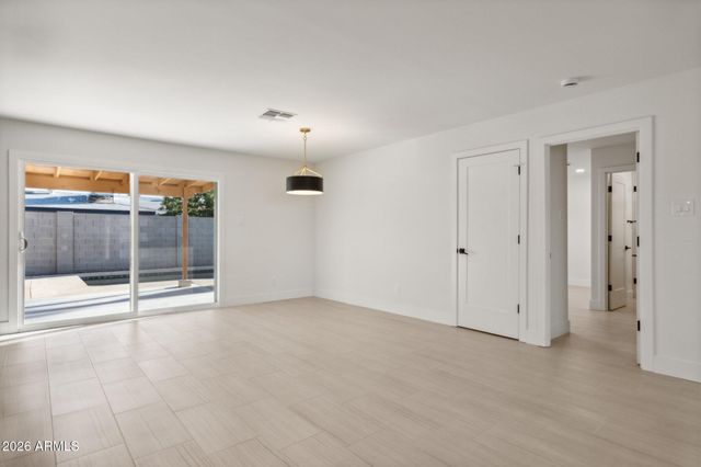 8719 E COLUMBUS Avenue, Scottsdale, AZ 85251