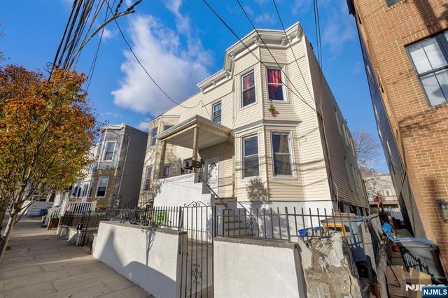 122 18th Street, Union City, NJ 07087