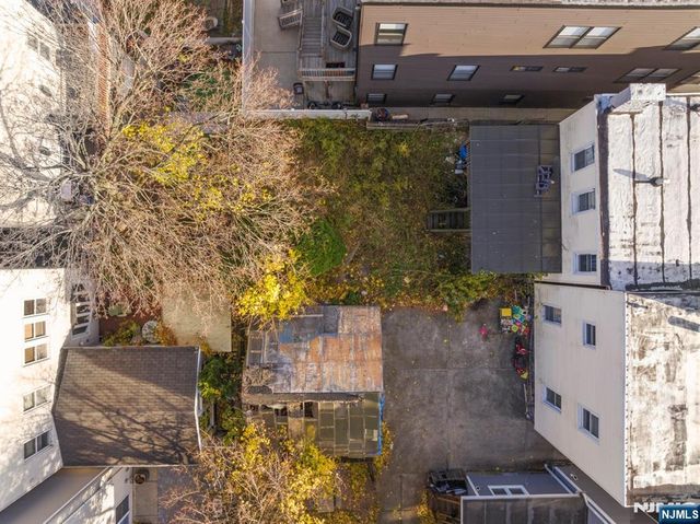 122 18th Street, Union City, NJ 07087