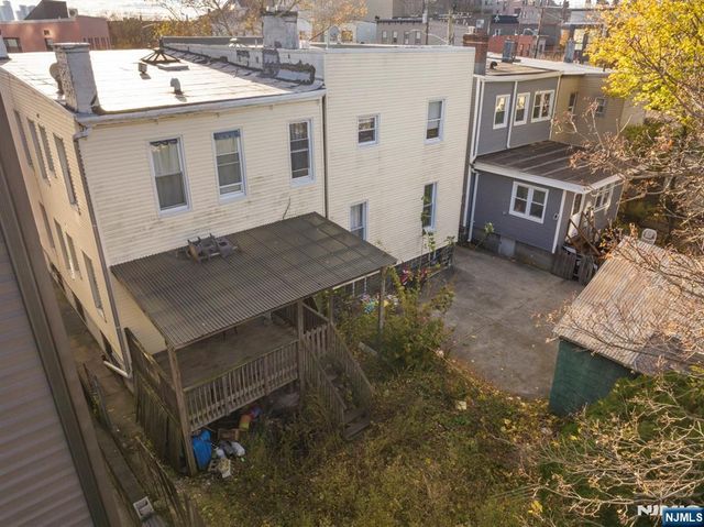 122 18th Street, Union City, NJ 07087