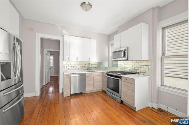 122 18th Street, Union City, NJ 07087