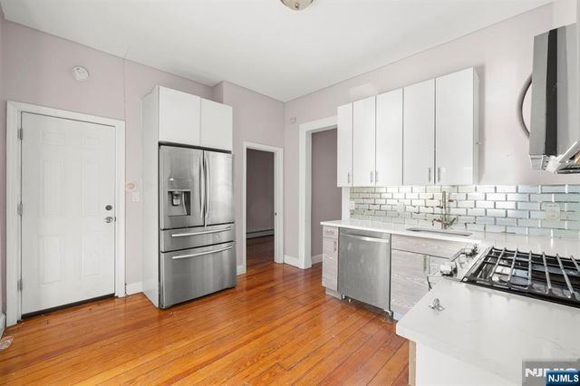 122 18th Street, Union City, NJ 07087