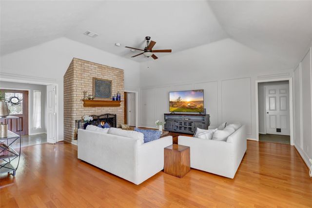 4315 Terrace Pines Drive, Houston, TX 77345