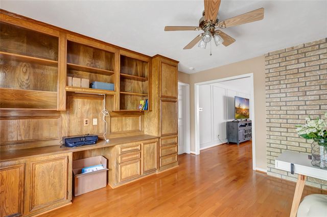 4315 Terrace Pines Drive, Houston, TX 77345