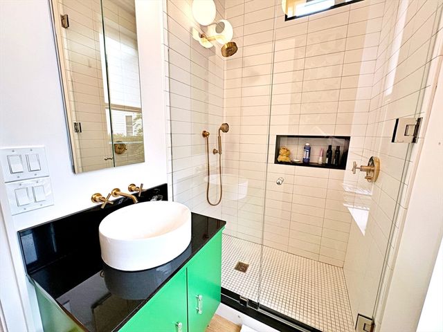 206 Webster 1A, Boston, MA 02128