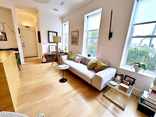 206 Webster 1A, Boston, MA 02128