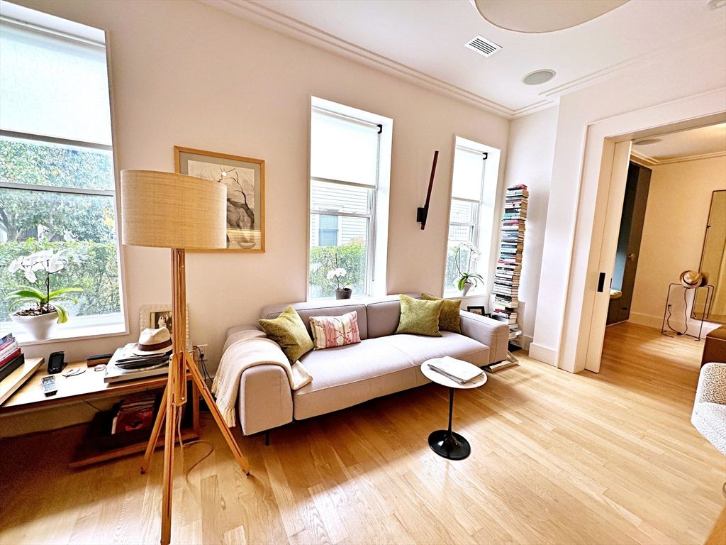 206 Webster 1A, Boston, MA 02128