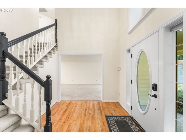 453 E STONECREEK Dr, La Center, WA 98629