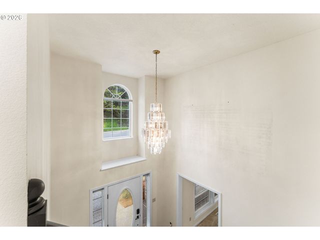 453 E STONECREEK Dr, La Center, WA 98629