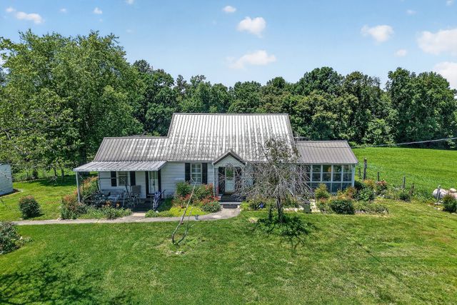 2531 Old Well Rd, Morrison, TN 37357