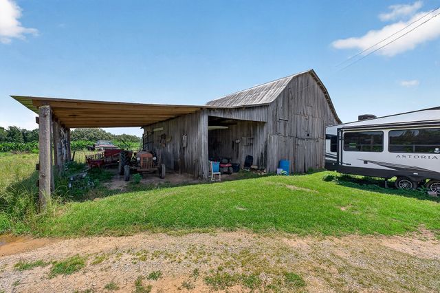2531 Old Well Rd, Morrison, TN 37357