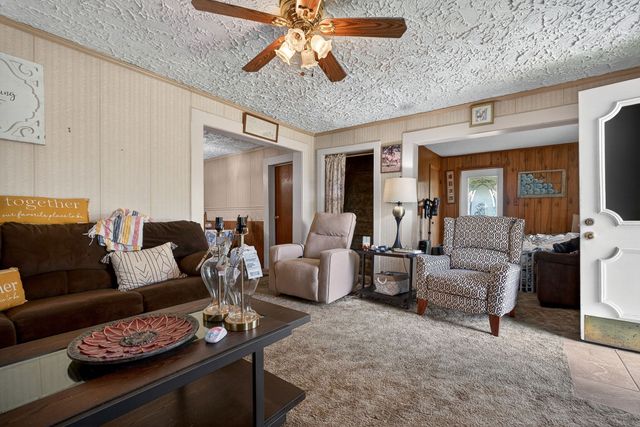 2531 Old Well Rd, Morrison, TN 37357