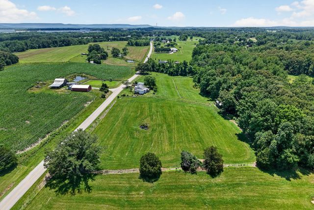 2531 Old Well Rd, Morrison, TN 37357