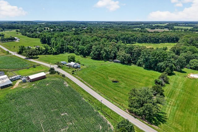 2531 Old Well Rd, Morrison, TN 37357