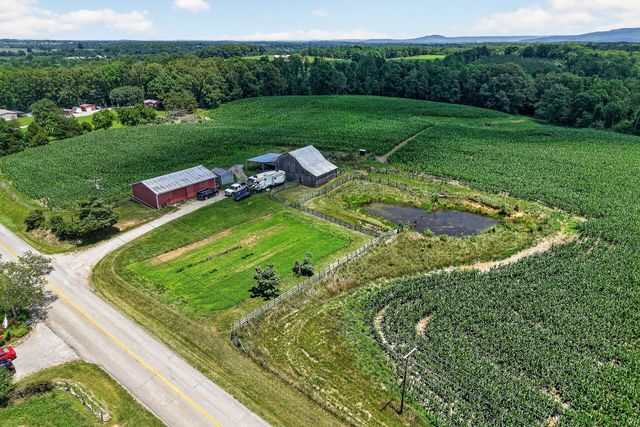 2531 Old Well Rd, Morrison, TN 37357