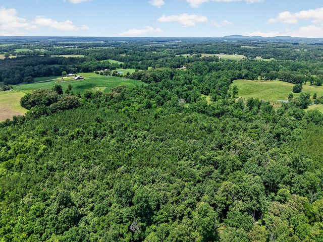 2531 Old Well Rd, Morrison, TN 37357