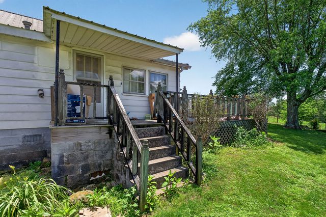 2531 Old Well Rd, Morrison, TN 37357