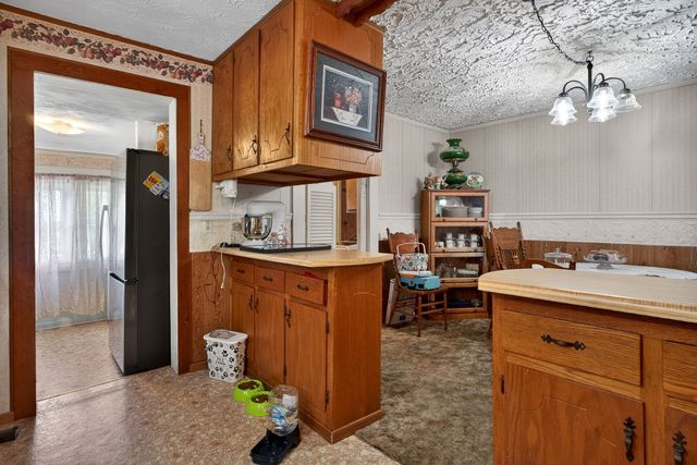 2531 Old Well Rd, Morrison, TN 37357