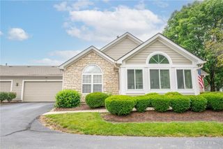 30 Edinburgh Village Drive, Dayton, OH 45458