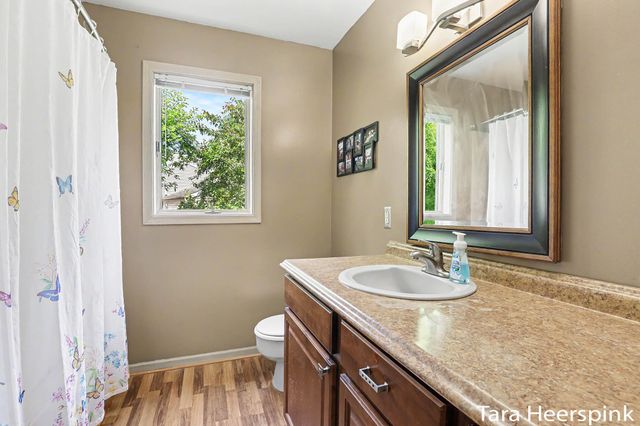 6237 Arroyo Vista Drive Ne, Cannon Twp, MI 49341