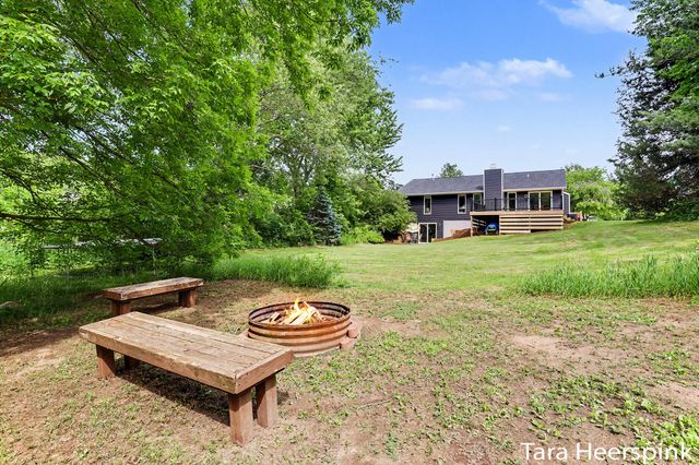6237 Arroyo Vista Drive Ne, Cannon Twp, MI 49341