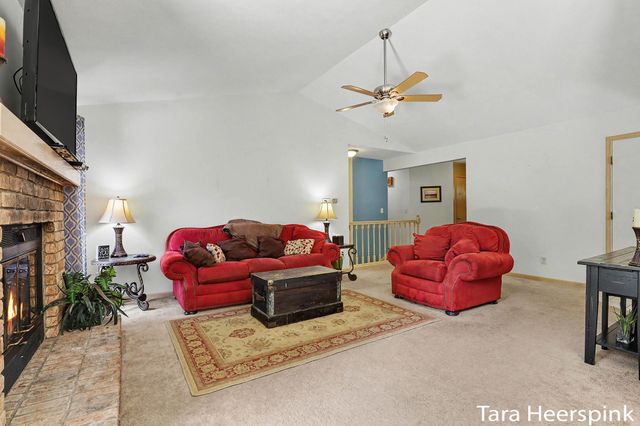 6237 Arroyo Vista Drive Ne, Cannon Twp, MI 49341