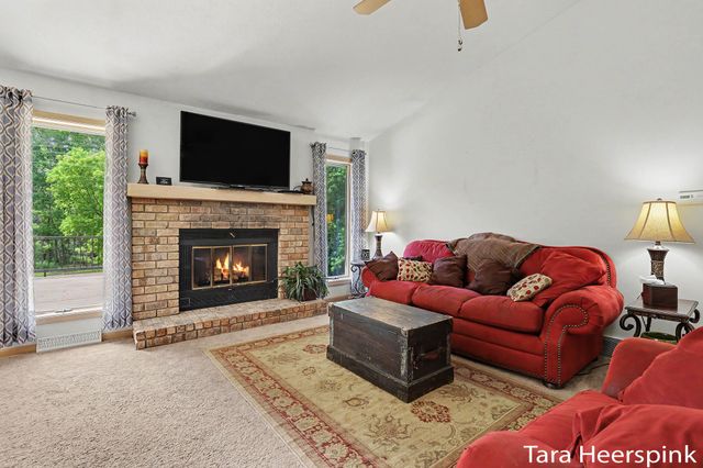 6237 Arroyo Vista Drive Ne, Cannon Twp, MI 49341
