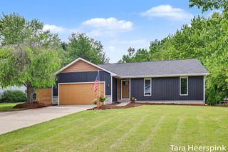 6237 Arroyo Vista Drive Ne, Cannon Twp, MI 49341
