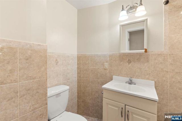 244 Webster Avenue 1R, Jersey City, NJ 07307