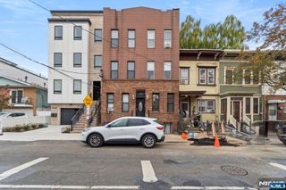 244 Webster Avenue 1R, Jersey City, NJ 07307