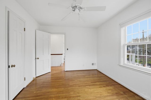 2750 Lower Grandin Road, Cincinnati, OH 45208