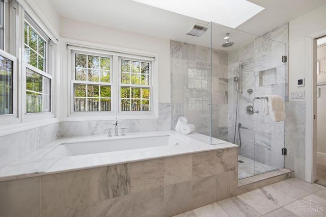 2750 Lower Grandin Road, Cincinnati, OH 45208