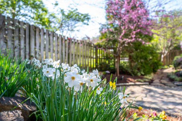 2750 Lower Grandin Road, Cincinnati, OH 45208