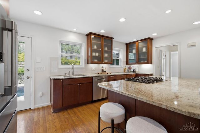 2750 Lower Grandin Road, Cincinnati, OH 45208