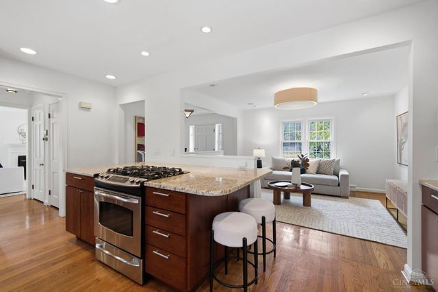 2750 Lower Grandin Road, Cincinnati, OH 45208