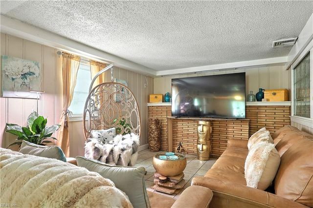 5133 E Princess Anne RD, Norfolk, VA 23502