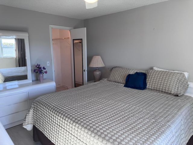 300 NE 26th Avenue 4030, Boynton Beach, FL 33435