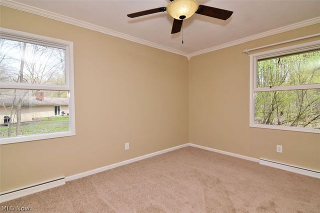 62 W Bel Meadow Lane, Chagrin Falls, OH 44022