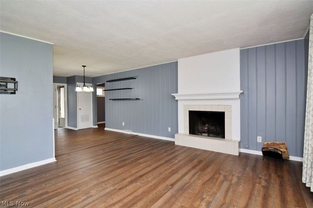 62 W Bel Meadow Lane, Chagrin Falls, OH 44022