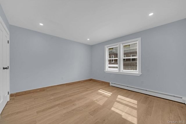 1616 HAMMERSLEY Avenue, Bronx, NY 10469