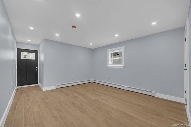 1616 HAMMERSLEY Avenue, Bronx, NY 10469