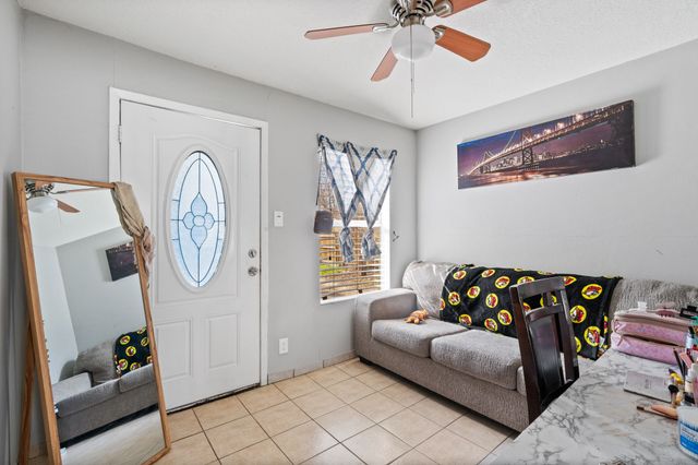 1716 5th Avenue, Fort Worth, TX 76110