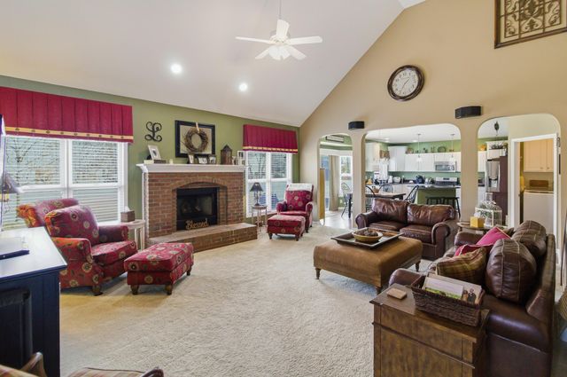 13252 Ashley Creek Drive, Pickerington, OH 43147