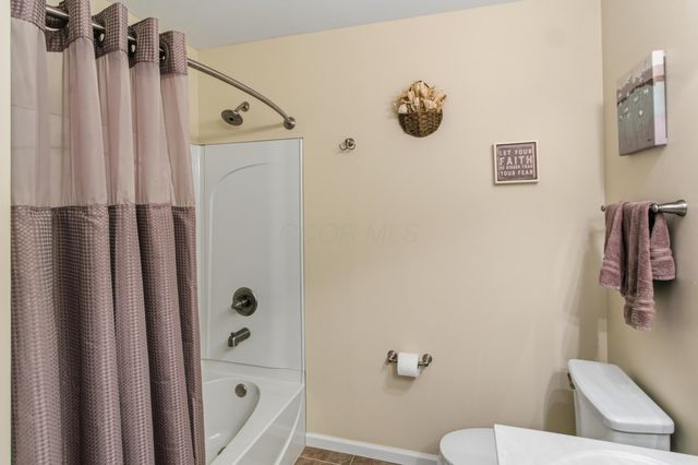 13252 Ashley Creek Drive, Pickerington, OH 43147