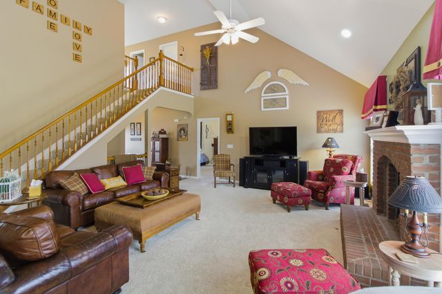 13252 Ashley Creek Drive, Pickerington, OH 43147